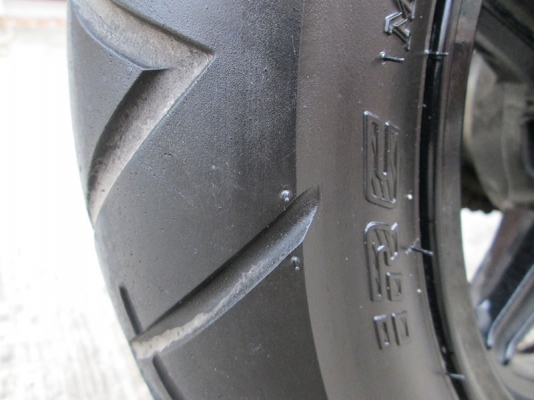 ขาย KSR ตัวใหม่ล่าสุด สตาร์ทมือ ไมล์แท้ 7613 กม เครื่องเดิมๆ แน่นๆ สภาพพร้อมใช้งาน สีเขียว ดำ ราคา 49900 บาท