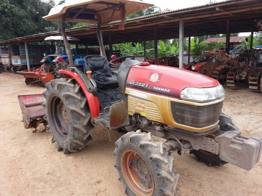 ยันร์ม่า EF352 T พร้อมโรตารี่ เดิมๆ ขายตามสภาพ ใช้งานได้ปรกติ