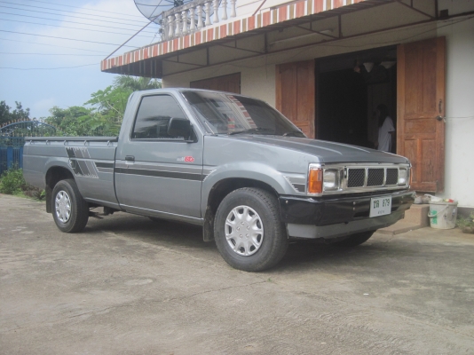 ขาย NISSAN  Big M ฝาแดงปี35 พวงมาลัยเพาเวอร์