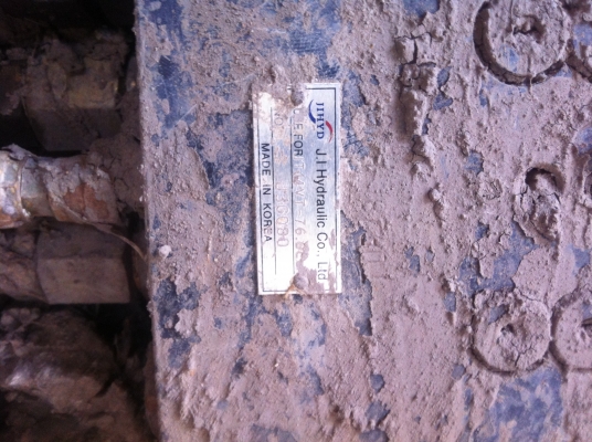 +ขายตัวเดินใหม่+ PC120-5 - 6 ของใหม่ครับ เป็นเฟืองทนมากครับ สนใจติดต่อ บอย 085-156-2314