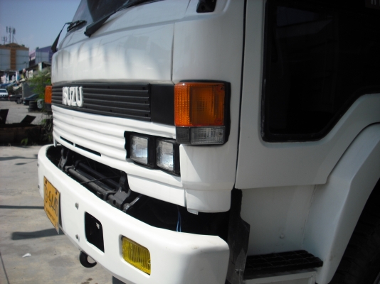 รถบรรทุก ISUZU  ปี 2540   275 แรงม้า พร้อมเฮี้ยบ 6 ตัน