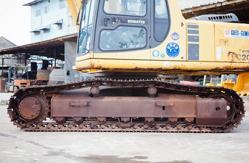 รถขุด Komatsu PC200-6 รถเก่านอกนำเข้าจากญี่ปุ่น สภาพดีเยี่ยม ระบบไฟฟ้าครบ ยังไม่ผ่านการใช้งานในไทย 100\% เอกสารครบ