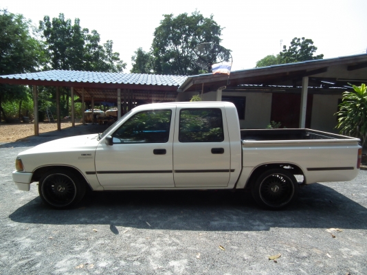 ขายไม้ตี้ x  4 ประตู ทะเบียนเต็มพร้อมโอน