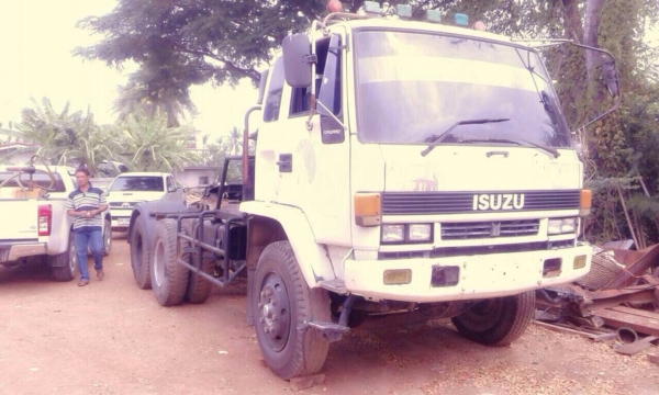 ขายหัวลาก Isuzu 240 นางฟ้า fxz23fk รถห้างแท้  ปี 39 ทะเบียนพร้อม