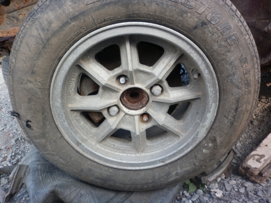 ขายแม็กขอบ 13   กว้าง  5.5