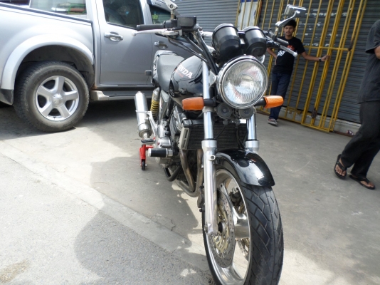 วุมินนบุรี CB400sf ปี93ทะเบียนแท้ๆโอนขนส่งรภาพสวยๆเครื่องดีมากๆพร้อมใช้คับผม