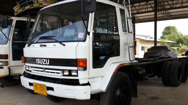 ขาย ISUZU Rocky 10 ล้อ เพลาเดียว 175 HP แท้ ปี 34 (FVM12MY) เครื่องดี (6BGI) เดิม ๆ สภาพสวยมาก ขาย 800,000  โทร 081-8507085 (เอ)