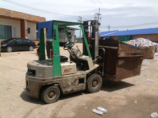 ขายฟอร์คลิฟต์nissan 85,000บาท