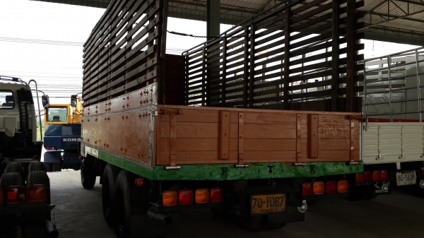 ขาย ISUZU Rocky 10 ล้อ เพลาเดียว 175 HP แท้ ปี 35 (FVM12MY) เครื่องดี (6BGI) เดิม ๆ สภาพสวยมาก ขาย 850,000 โทร 081-8507085 (เอ) ขาย ISUZU Rocky 10 ล้อ เพลาเดียว 175 HP แท้ ปี 35 (FVM12MY) เครื่องดี (6BGI) เดิม ๆ สภาพสวยมาก ขาย 850,000 โทร 081-8507085 (เอ)