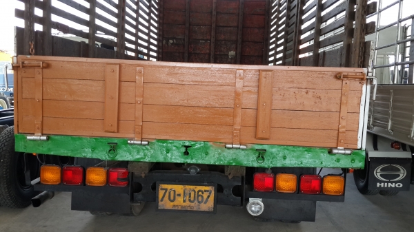 ขาย ISUZU Rocky 10 ล้อ เพลาเดียว 175 HP แท้ ปี 35 (FVM12MY) เครื่องดี (6BGI) เดิม ๆ สภาพสวยมาก ขาย 850,000 โทร 081-8507085 (เอ) ขาย ISUZU Rocky 10 ล้อ เพลาเดียว 175 HP แท้ ปี 35 (FVM12MY) เครื่องดี (6BGI) เดิม ๆ สภาพสวยมาก ขาย 850,000 โทร 081-8507085 (เอ)