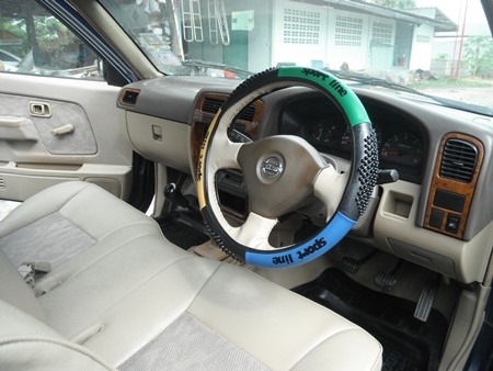 ขาย นิสสันฟรอนเทียร์ ปี 2003 ขับทางไกลสบาย หรือจะบรรทุกหนักก็สบาย ขาย นิสสันฟรอนเทียร์ ปี 2003 ขับทางไกลสบาย หรือจะบรรทุกหนักก็สบาย