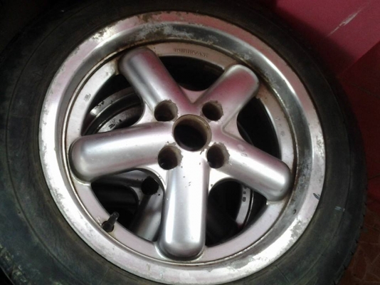 ล้อ enkai abc 15*7    4*100 ยางเสียแล้ว