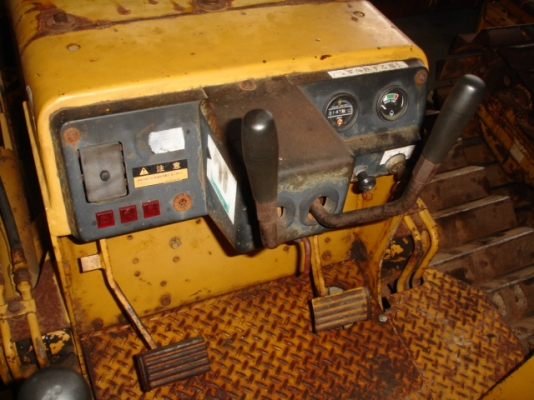 Komatsu D20P-6 เกียร์ตัด เข้าจากญี่ปุ่น 420,000 เท่านั้นครับ ด่วน