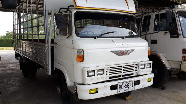 ขายรถ HINO KM545 เครื่อง 4 สูบ 117 แรงม้า ขาย 490,000 โทร 081-8507085 (เอ)