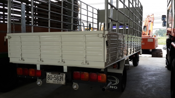 ขายรถ HINO KM545 เครื่อง 4 สูบ 117 แรงม้า ขาย 490,000 โทร 081-8507085 (เอ)