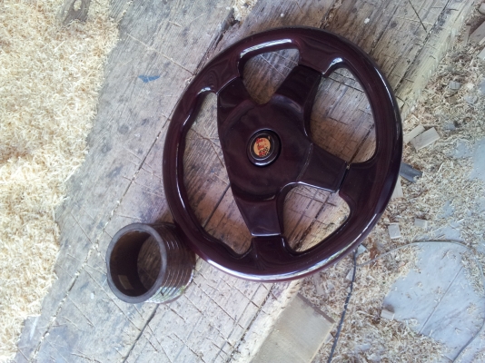 ขายพวงมาลัยสวยๆซักอันคับ