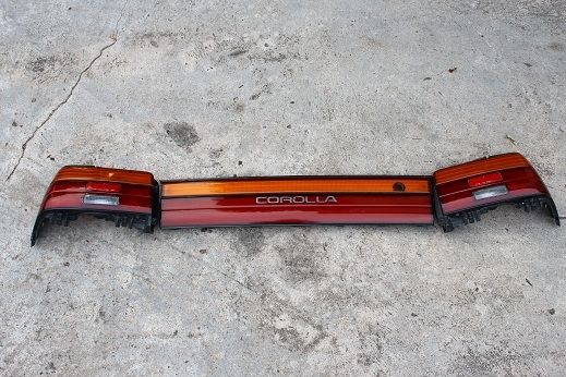ไฟท้าย Corolla ae101 (สามห่วง)