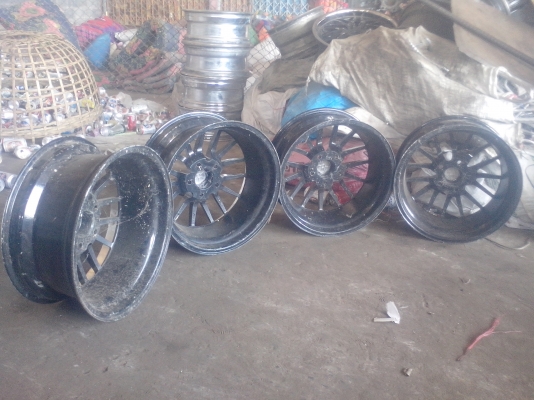 ล้อ13 6.0 114ลายบวกกับ17 7.5 5รู120ชุดละ4800