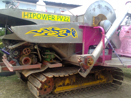 ชายรถเกียวข้าวกระสอบ พร้อมเทรนเลอร์ รถเกี่ยวซื้อใหม่ๆ ใช้งานเกี่ยวแค่600ไร่ อายุรถ1ปี รถเกี่ยวข้าวดีครับแต่เจ้าของเหนื่อยเลยขาย เครื่องอีซูซุ240เทอร์โบ ตัวเดิน10HT ปั้มเบอร์22ไดกิ้น ราคาต่อรองกันได้ คุยถูคอแถมคนขับนาปีฝีมือ1คน 0862465934