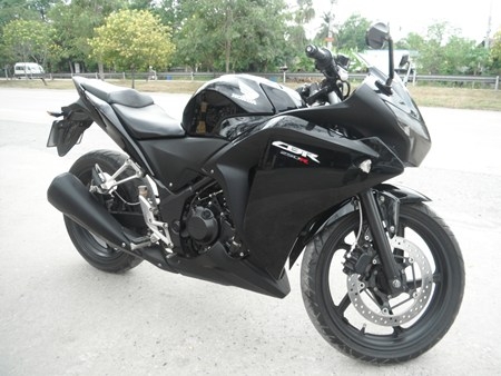 ขายรถมอเตอร์ไซค์ HONDA CBR 250R สภาพสวย รถปี 2011