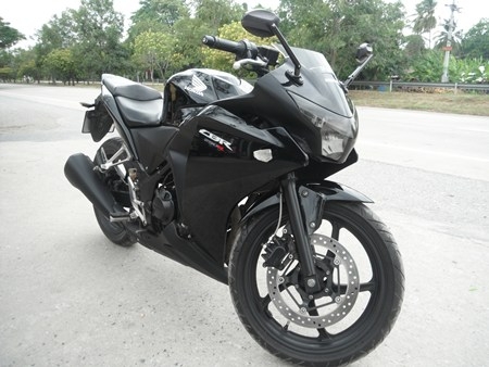 ขายรถมอเตอร์ไซค์ HONDA CBR 250R สภาพสวย รถปี 2011