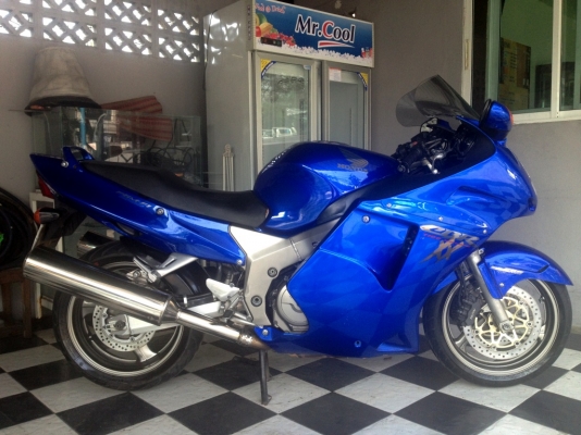 ขาย CBR1100xx Blackbird ปี2000 (หัวฉีด) ทะเบียนแท้ สมอ.  ราคา 209000 (รับเทริ์น)