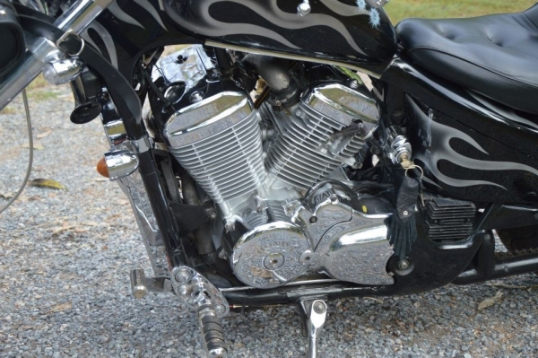 ธารนนทบุรี//ขายhonda steed600 ปี98 แต่งสวยๆ ชุบใหม่ทั้งคัน อินวอยท์+สพมแท้ ราคา72,000บาท ธารนนทบุรี//ขายhonda steed600 ปี98 แต่งสวยๆ ชุบใหม่ทั้งคัน อินวอยท์+สพมแท้ ราคา72,000บาท