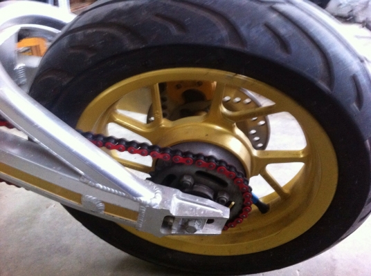 ธารนนทบุรี//ขาย kawasaki ksr ปี50 ของแต่งเต็มวิ่งน้อย สวยๆ ราคา40,000บาท ทะเบียนพร้อมโอน