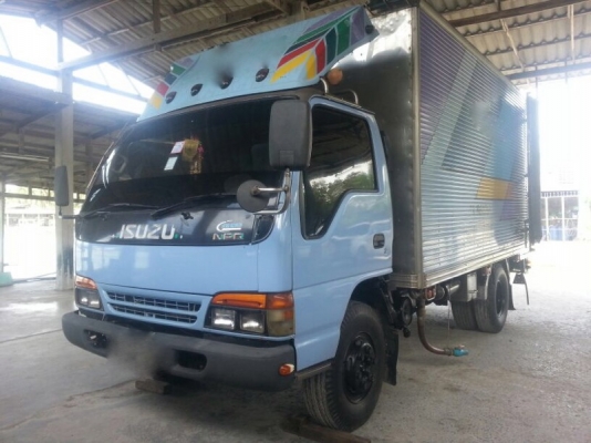 รถอีซูซุ 6 ล้อ ตู้เย็น  เปลื่ยนเครื่อง 120 แรงม้า ปี 38  สนใจติดต่อ  081 - 6079515