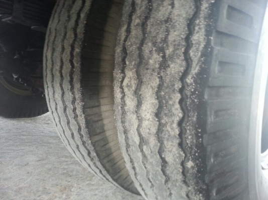 รถอีซูซุ 6 ล้อ ตู้เย็น เปลื่ยนเครื่อง 120 แรงม้า ปี 38 สนใจติดต่อ 081 - 6079515 รถอีซูซุ 6 ล้อ ตู้เย็น เปลื่ยนเครื่อง 120 แรงม้า ปี 38 สนใจติดต่อ 081 - 6079515