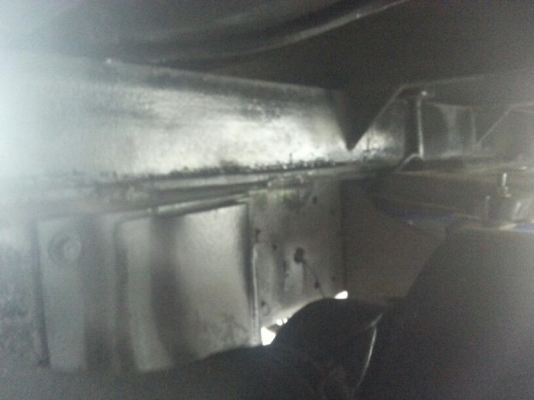 รถอีซูซุ 6 ล้อ ตู้เย็น เปลื่ยนเครื่อง 120 แรงม้า ปี 38 สนใจติดต่อ 081 - 6079515 รถอีซูซุ 6 ล้อ ตู้เย็น เปลื่ยนเครื่อง 120 แรงม้า ปี 38 สนใจติดต่อ 081 - 6079515