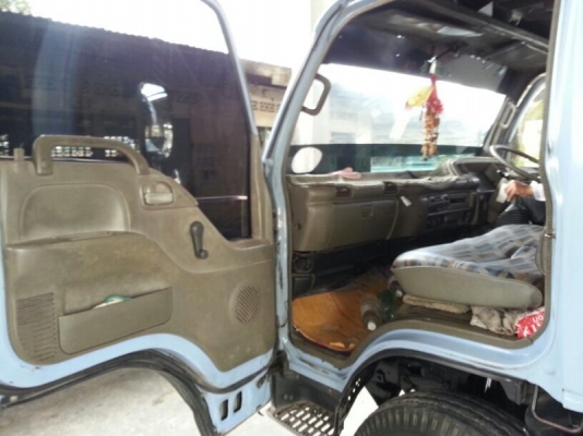 รถอีซูซุ 6 ล้อ ตู้เย็น เปลื่ยนเครื่อง 120 แรงม้า ปี 38 สนใจติดต่อ 081 - 6079515 รถอีซูซุ 6 ล้อ ตู้เย็น เปลื่ยนเครื่อง 120 แรงม้า ปี 38 สนใจติดต่อ 081 - 6079515