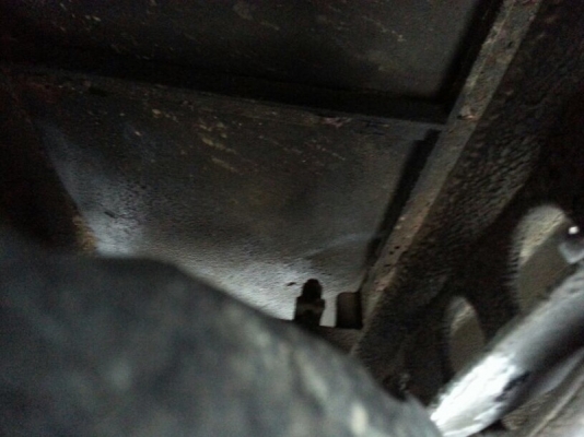 รถอีซูซุ 6 ล้อ ตู้เย็น เปลื่ยนเครื่อง 120 แรงม้า ปี 38 สนใจติดต่อ 081 - 6079515 รถอีซูซุ 6 ล้อ ตู้เย็น เปลื่ยนเครื่อง 120 แรงม้า ปี 38 สนใจติดต่อ 081 - 6079515