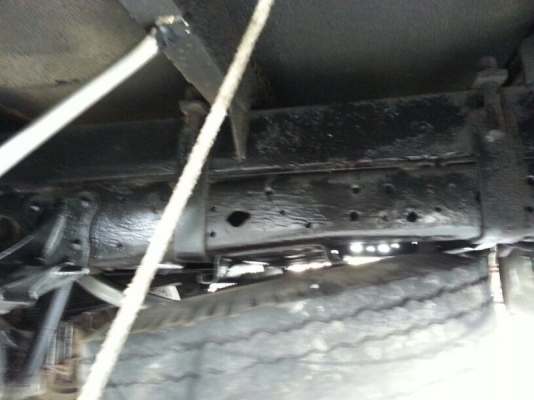 รถอีซูซุ 6 ล้อ ตู้เย็น เปลื่ยนเครื่อง 120 แรงม้า ปี 38 สนใจติดต่อ 081 - 6079515 รถอีซูซุ 6 ล้อ ตู้เย็น เปลื่ยนเครื่อง 120 แรงม้า ปี 38 สนใจติดต่อ 081 - 6079515