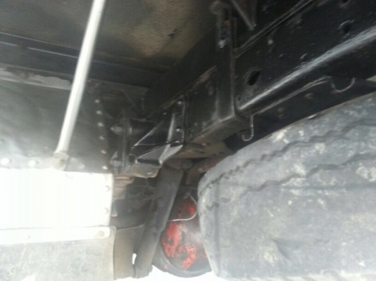 รถอีซูซุ 6 ล้อ ตู้เย็น เปลื่ยนเครื่อง 120 แรงม้า ปี 38 สนใจติดต่อ 081 - 6079515 รถอีซูซุ 6 ล้อ ตู้เย็น เปลื่ยนเครื่อง 120 แรงม้า ปี 38 สนใจติดต่อ 081 - 6079515