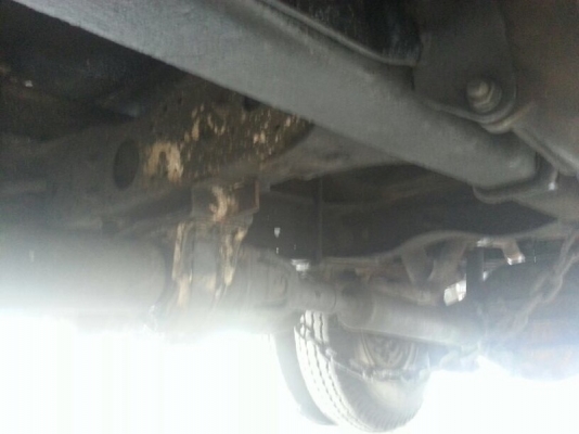 รถอีซูซุ 6 ล้อ ตู้เย็น เปลื่ยนเครื่อง 120 แรงม้า ปี 38 สนใจติดต่อ 081 - 6079515 รถอีซูซุ 6 ล้อ ตู้เย็น เปลื่ยนเครื่อง 120 แรงม้า ปี 38 สนใจติดต่อ 081 - 6079515