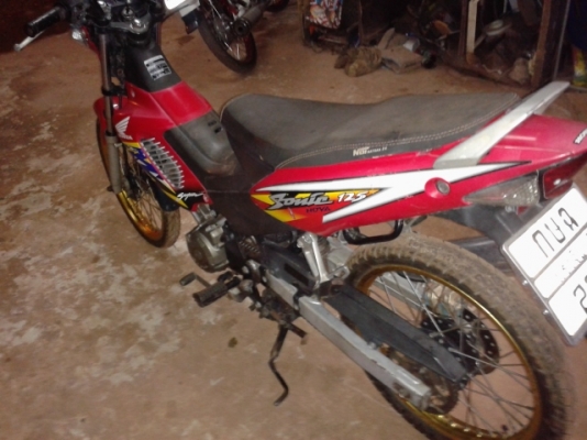 โซนิคสภาพเดิมๆมี2คันให้เลือกชม