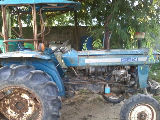 ขายรถไถiseki 35แรง พร้อมผานพรวน5ใบ โคลงผาน3