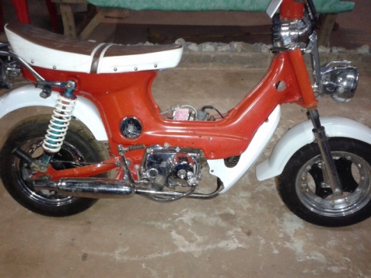 ชาลีแต่งสวย