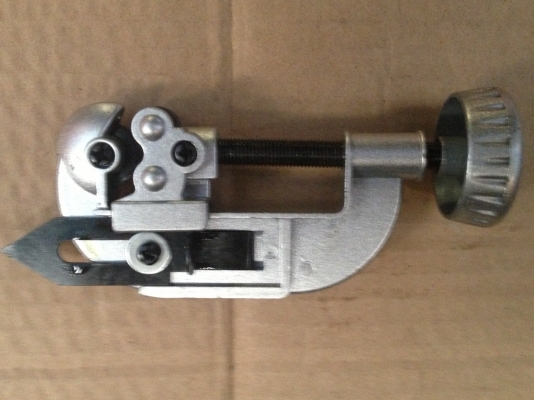 ตัวตัดท่อทองแดง  SOLO No.330