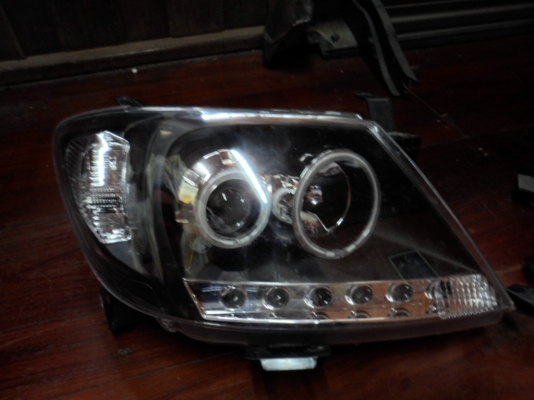 ขายโคมหน้าโปรเจ็คเตอร์พร้อมไฟหน้าซีนอล 4500