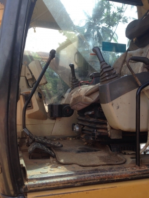 ขายแบคโฮ CAT 320 C ซีเรียลญี่ปุ่น สนใจโทร 0819701072