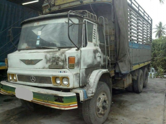 รถอีซูซุ 10 ล้อ รั้ว  KT920. 165 แรงม้า.  สนใจติดต่อ 081 - 6079515