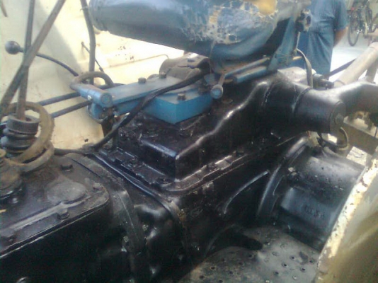 ขายฟอร์ด 6600 T3 ตัวแท้พร็อมอุปกรณ์2ชิ้นครับ