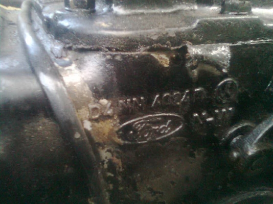 ขายฟอร์ด 6600 T3 ตัวแท้พร็อมอุปกรณ์2ชิ้นครับ