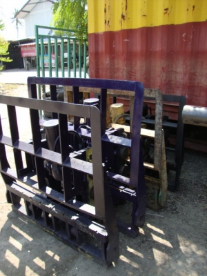 +++++ ขายด่วน!!!  ตัวหมุน + เสา 4 เมตร + ฮิ้งค์  หลายตัว  ++++++