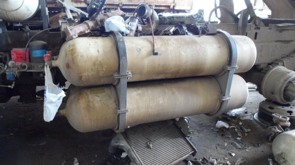 ขายถัง NGV ติดรถบันทุกมีหลายใบ 5,500บาท