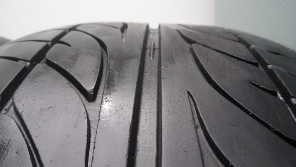 ขายยางDUNLOP  235/50/18 ปี 2911 สวยๆ ดอกยังดี