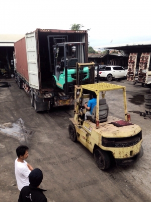 **เปิดตู้** ** LOT 8/11/2556 ** เปิดตู้สดๆ ร้อนๆ เมื่อเช้า 1 ตู้ ค่า ^^ สนใจติดต่อขอดูของได้ที่ 083-062-0223 ค่า ** ของแท้ของดี ต้อง ทีดี มอเตอร์เวิร์คส์ เท่านั้น ค่า ^__^