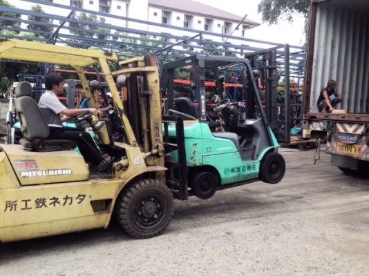 **เปิดตู้** ** LOT 8/11/2556 ** เปิดตู้สดๆ ร้อนๆ เมื่อเช้า 1 ตู้ ค่า ^^ สนใจติดต่อขอดูของได้ที่ 083-062-0223 ค่า ** ของแท้ของดี ต้อง ทีดี มอเตอร์เวิร์คส์ เท่านั้น ค่า ^__^